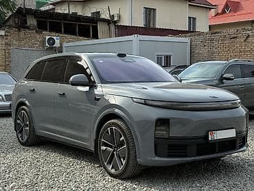 jac js6: Lixiang L7: 2025 г., 1.5 л, Автомат, Гибрид, Кроссовер — 2