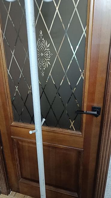 прихожный мебел: Напольная вешалка для одежды из металла. - Материал: окрашенная сталь — 2