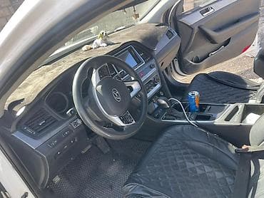трекер авто: Hyundai Sonata: 2018 г., 2 л, Автомат, Газ, Седан — 7