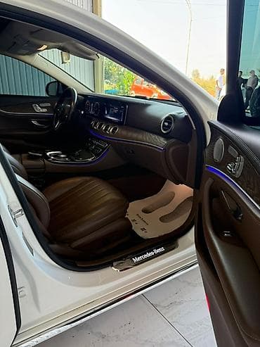 rex sprinter: Mercedes-Benz E-Class: 2020 г., 2 л, Автомат, Бензин, Седан — 4