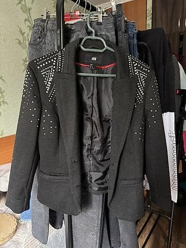 Үлпөт көйнөктөрү жана аксессуарлар: Женские жакеты (2 модели) 1) Жакет H&M без воротника 500с новый - — 7