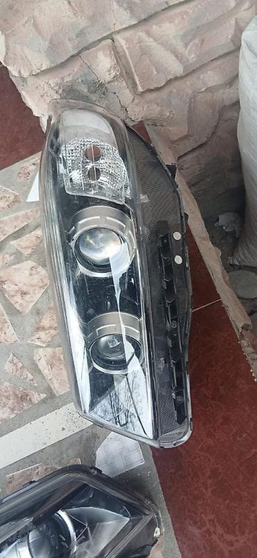 m filters: Комплект передних фар Kia 2019 г., Б/у, Корея — 5