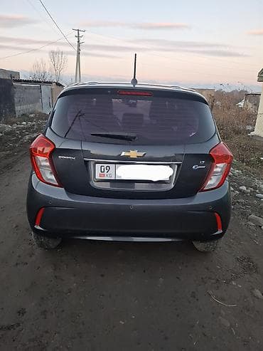 ош малибу: Chevrolet Spark: 2017 г., 1 л, Автомат, Бензин, Хэтчбэк — 2
