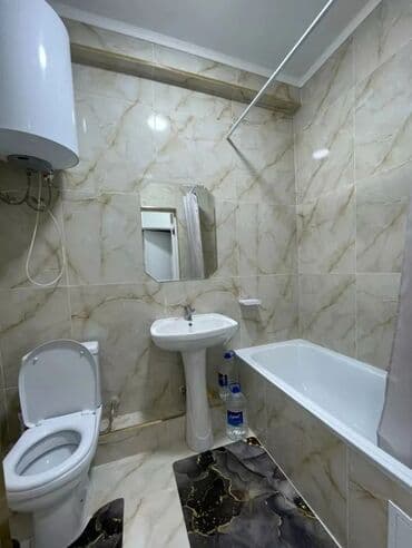 срочно продаётся 1 комнатная квартира в районе ошского рынка по улице кенсуйская: 1 бөлмө, 37 м², 3 кабат — 2