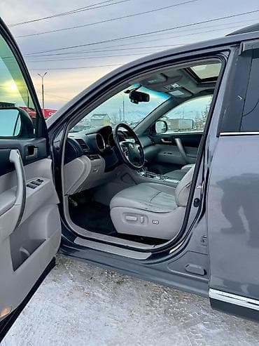 Toyota: Toyota Highlander: 2013 г., 3.5 л, Автомат, Бензин, Кроссовер — 6
