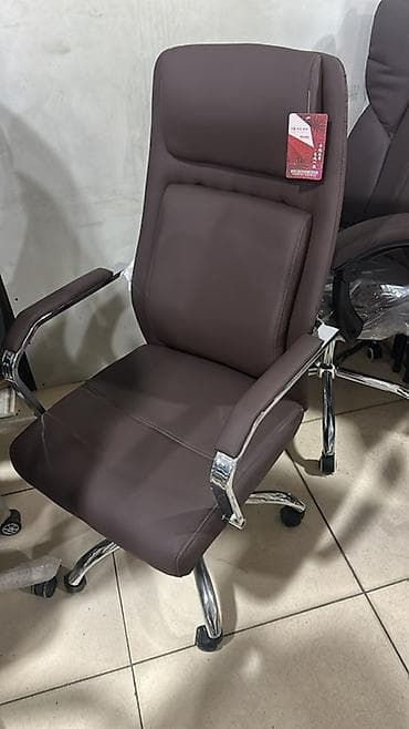 обито: Офисное кресло, С колесиками, цвет - Коричневый, Экокожа — 1