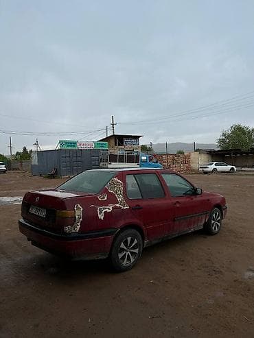 мотор фольцваген: Volkswagen Vento: 1992 г., 1.8 л, Кол менен иштөөчү, Бензин, Седан — 4