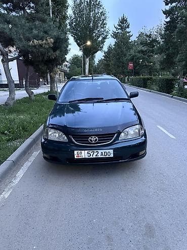 шпаклёвка на авто: Toyota Avensis: 2003 г., 1.8 л, Автомат, Бензин, Хэтчбэк — 1