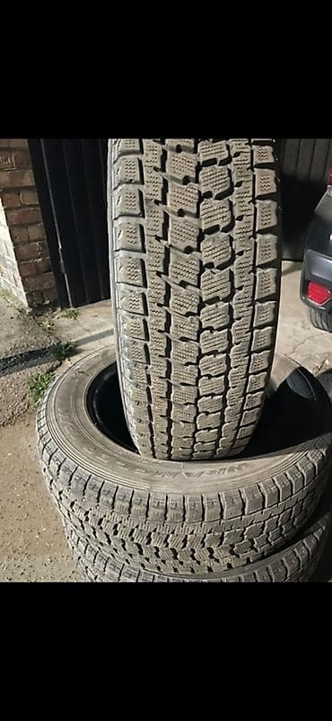 зимни шина: Шины 225 / 65 / R 17, Зима, Б/у, Комплект, Легковые, Япония, GoodYear — 1
