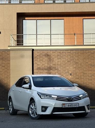 Toyota Corolla: 2014 г., 1.6 л, Автомат, Бензин, Седан