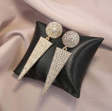 свитер: Серьги Подвески выполнены в роскошном стиле и полностью усыпаны — 4