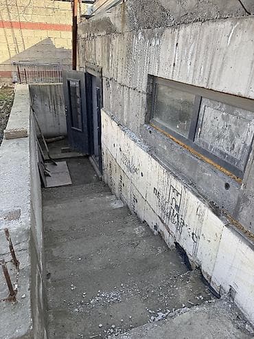 земля купить: Сдаётся в аренду участок, 8 сотых, большое подвальное помещение — 2