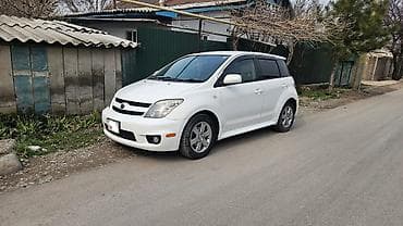 corolla e150: Toyota Ist: 2005 г., Хэтчбэк — 3