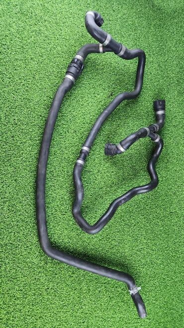 блок предохранителей: Возвратный шланг. Номер 1712 7 560 160 Е 60 с двигателем N52 Год — 5