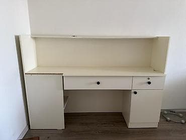 Компьютерный стол, С полками