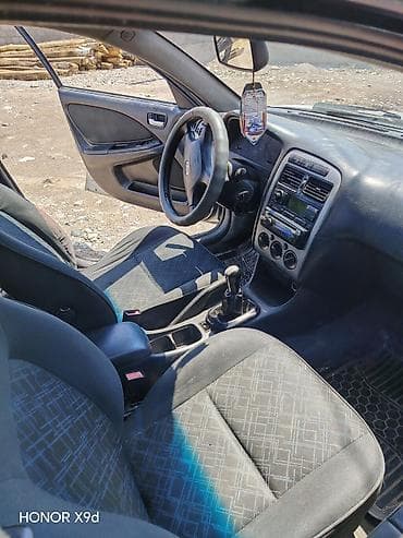 transporter multivan: Toyota Avensis: 2002 г., 2 л, Механика, Дизель, Универсал — 2