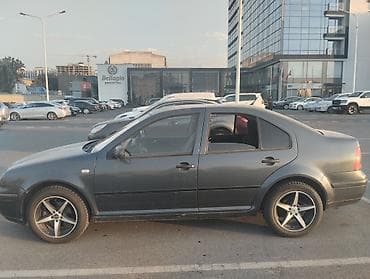 Продажа авто: Volkswagen Bora: 2001 г., 1.6 л, Бензин, Седан — 2