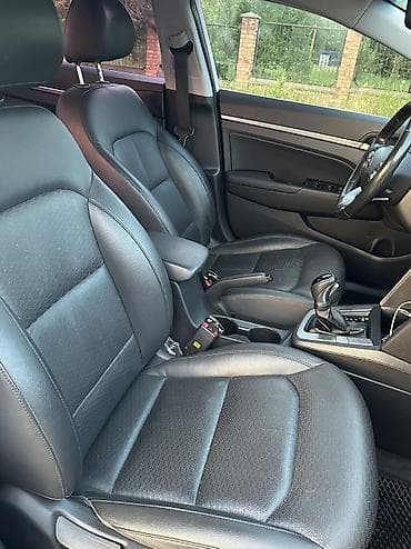 барта: Hyundai Elantra: 2019 г., 1.6 л, Автомат, Бензин, Седан — 10