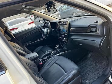 электронные мото: Ssangyong Tivoli: 2019 г., 1.5 л, Автомат, Бензин, Кроссовер — 8