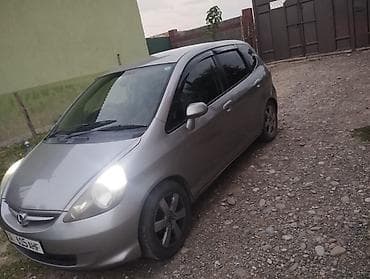 чашка фит: Honda Fit: 2004 г., 1.3 л, Автомат, Бензин, Хэтчбэк — 3