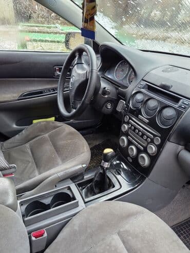 Mazda 6: 2004 г., Механика, Седан