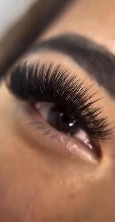 бобо шары: Наращивание ресниц на выезд - Объемные, пушистые и аккуратные пучки с — 1