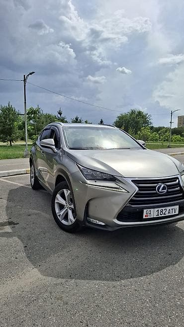 Lexus NX: 2016 г., 2.5 л, Гибрид, Кроссовер — 1
