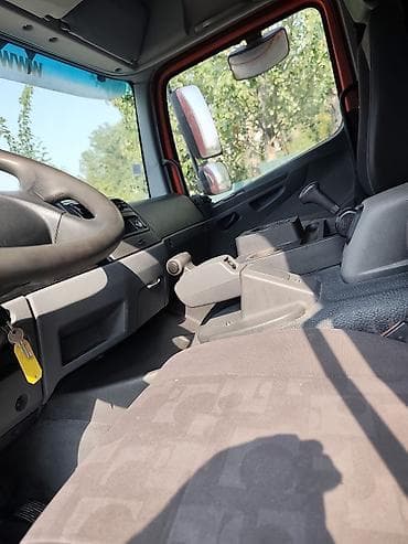 автомобиль танк: Mercedes-Benz : 2005 г., 6.4 л, Механика, Дизель, Фургон — 2