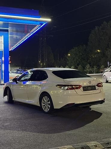 corolla 2016: Toyota Camry: 2018 г., 2.5 л, Автомат, Бензин, Седан — 4