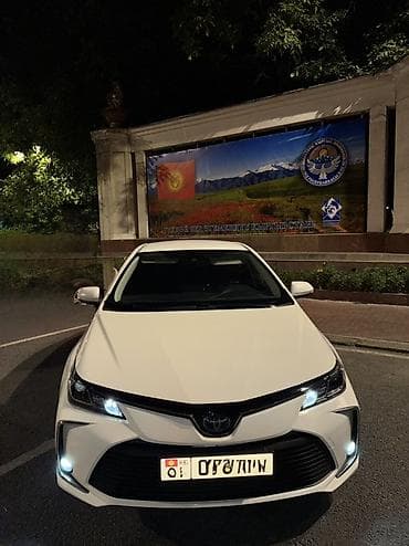 coroll: Toyota Corolla: 2022 г., 1.8 л, Вариатор, Гибрид, Седан — 1