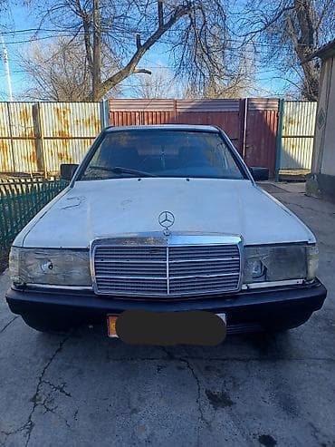 Mercedes-Benz 190: 1985 г., 2 л, Механика, Бензин, Седан — 1