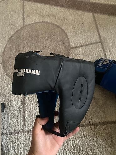 Спорттук сумкалар: Продам боксерский комплект: шлемы, перчатки, лапы Продаю полный набор — 7