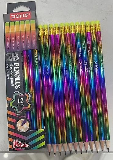 школьный: Графитовые карандаши в наборах по 12 штук. Варианты: - ACMELIAE, HB — 4