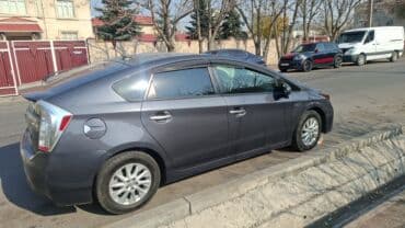 домкрат для машины цена: Toyota Prius: 2013 г., 1.8 л, Вариатор, Гибрид, Хетчбек — 10