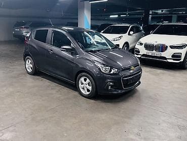 Транспорт: Chevrolet Spark: 2016 г., 1 л, Вариатор, Бензин, Хэтчбэк — 2