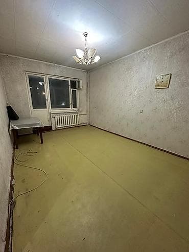 3 комнаты, 63 м², 105 серия, 2 этаж, Старый ремонт