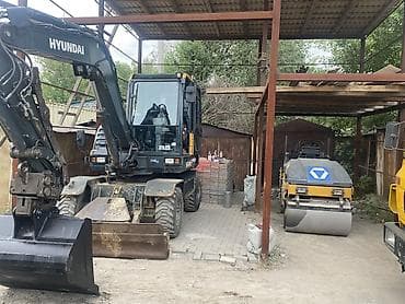 аренда шашлычной: Аренда спецтехники два в одном: При аренде экскаватора и катка в день — 2