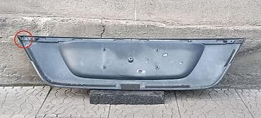 e class: Накладка крышки багажника Mercedes-Benz, 2003 г., Б/у, Оригинал — 2