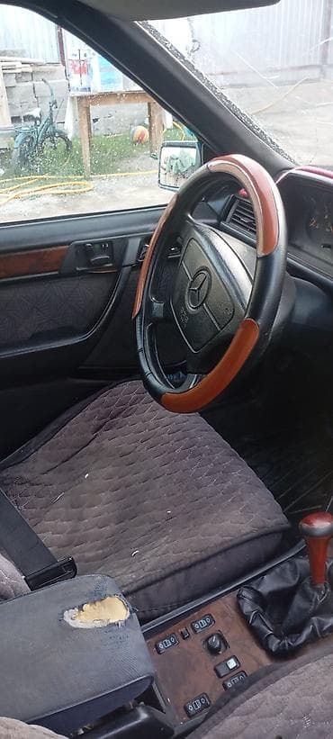 сешка зеленый: Mercedes-Benz W124: 1995 г., 2.8 л, Механика, Бензин, Универсал — 7