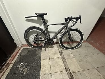 шоссейная велосипед: Аэродинамический шоссейный велосипед с дисковыми тормозами - Рама и — 3