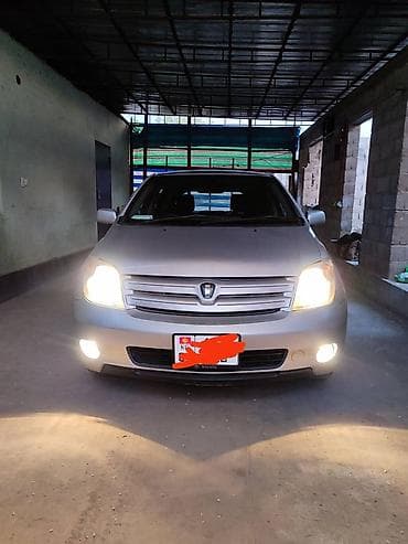 Транспорт: Toyota Ist: 2004 г., 1.3 л, Автомат, Бензин, Хетчбек — 5