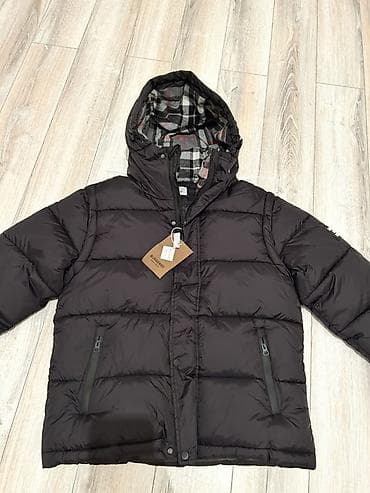 Пуховик Burberry с капюшоном, черный. - Теплая стеганая модель с