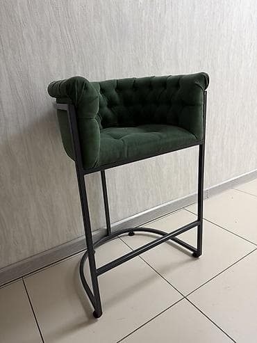 Барные стулья: Барный стул, Б/у, Железо — 3