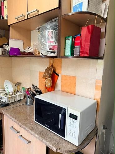 3 комнаты, 58 м², 10 мкр 104 серия, 4 этаж, Косметический ремонт — 10
