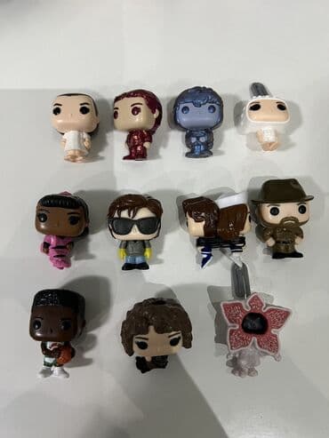 детская коляска чемодан: Продам игрушки из kinder joy “Stranger Things”, от 200 до 350 сом. К — 1
