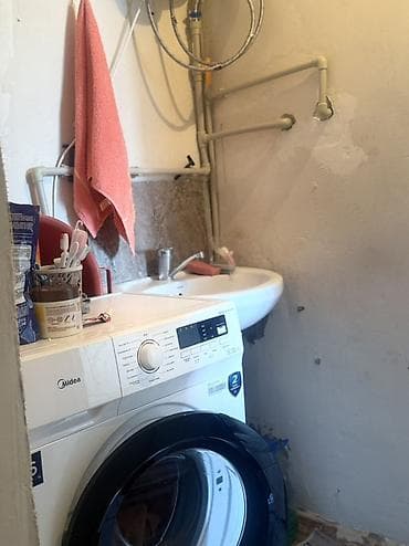 ищу кв бишкек: 4 комнаты, Собственник, С подселением, С мебелью частично — 4