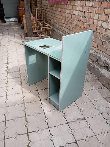 косметика стол: Маникюрный стол б/у со стеклом. состояние хорошее, можно вставить — 4