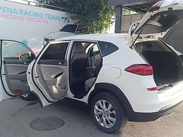 делаю справки: Hyundai Tucson: 2018 г., 2 л, Автомат, Бензин, Кроссовер — 4