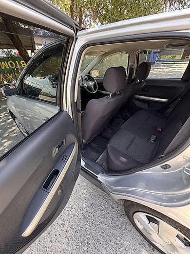 Продаю Toyota ist Год выпуска 2003 Объем двигателя 1.3 vvt-I Бензин — 10