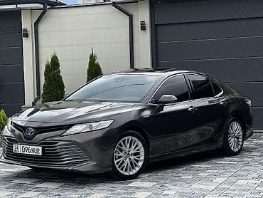 camry 5: Toyota Camry: 2019 г., 2.5 л, Вариатор, Гибрид, Седан — 4
